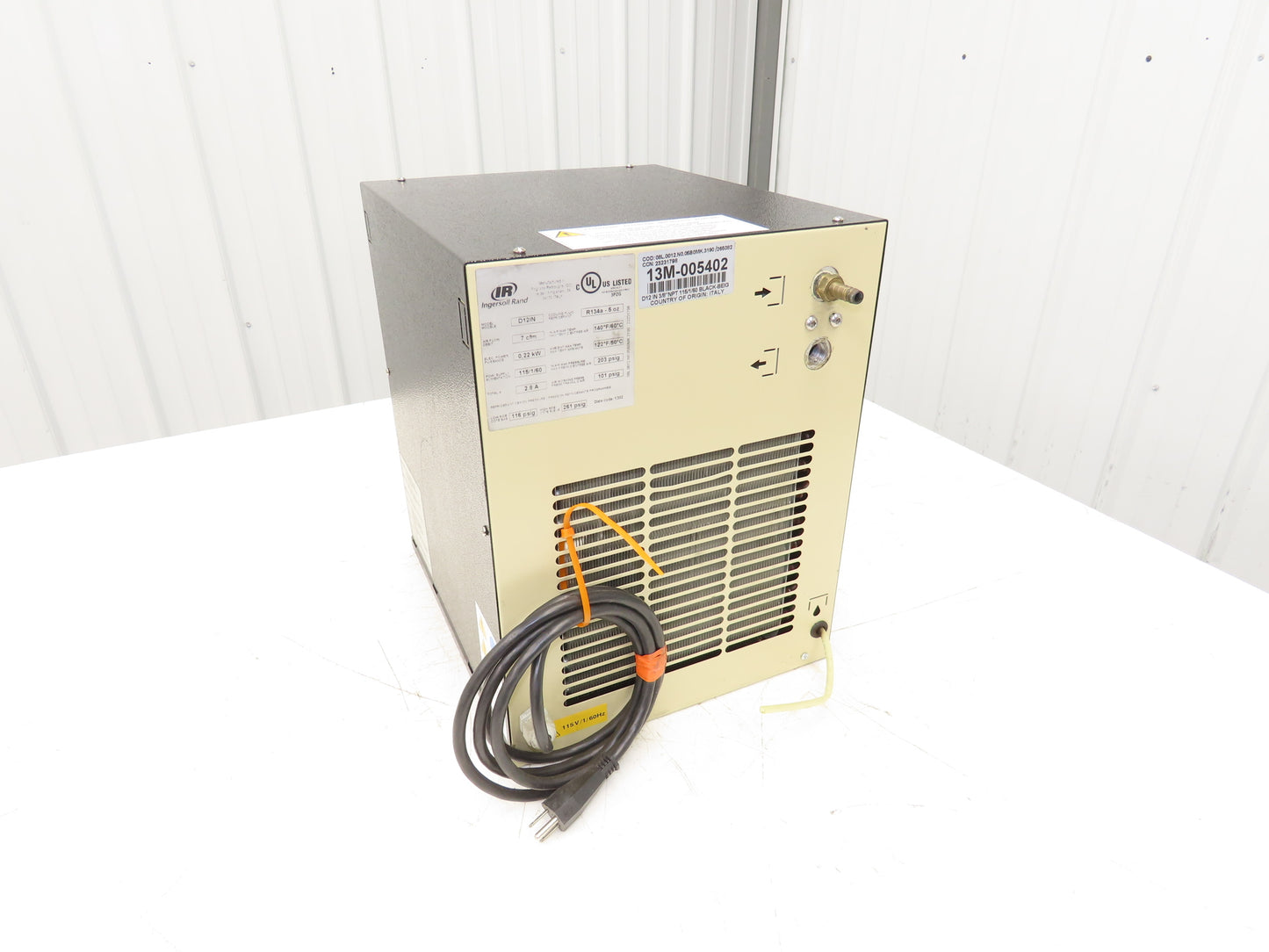 Ingersoll Rand D12IN Refrigerated Air Dryer 7cfm 101psi .22kw 115V Non-Cycling