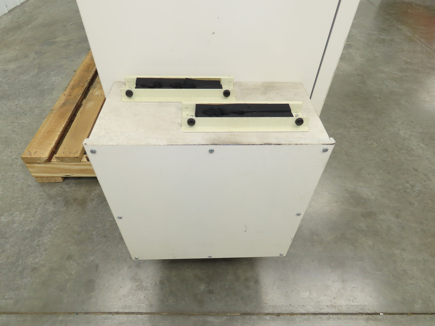 3 Door Freestanding Electrical Enclosure 1900x2300x500mm 75x90x20"