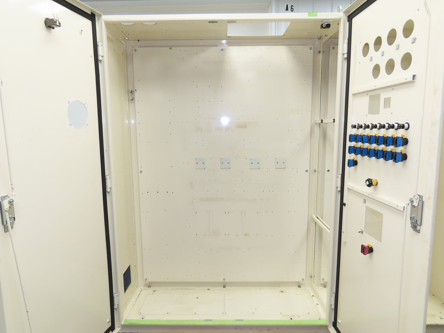 3 Door Freestanding Electrical Enclosure 1900x2300x500mm 75x90x20"