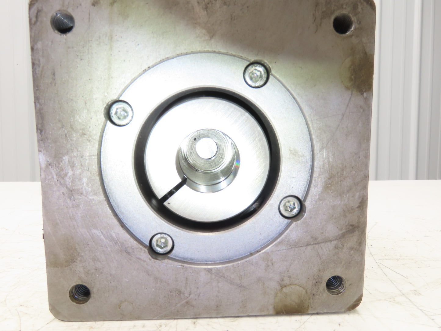 Nidec-Shimpo VRSF-5E-2000 Inline Planetary Able Reducer Gear Head 5:1 Ratio