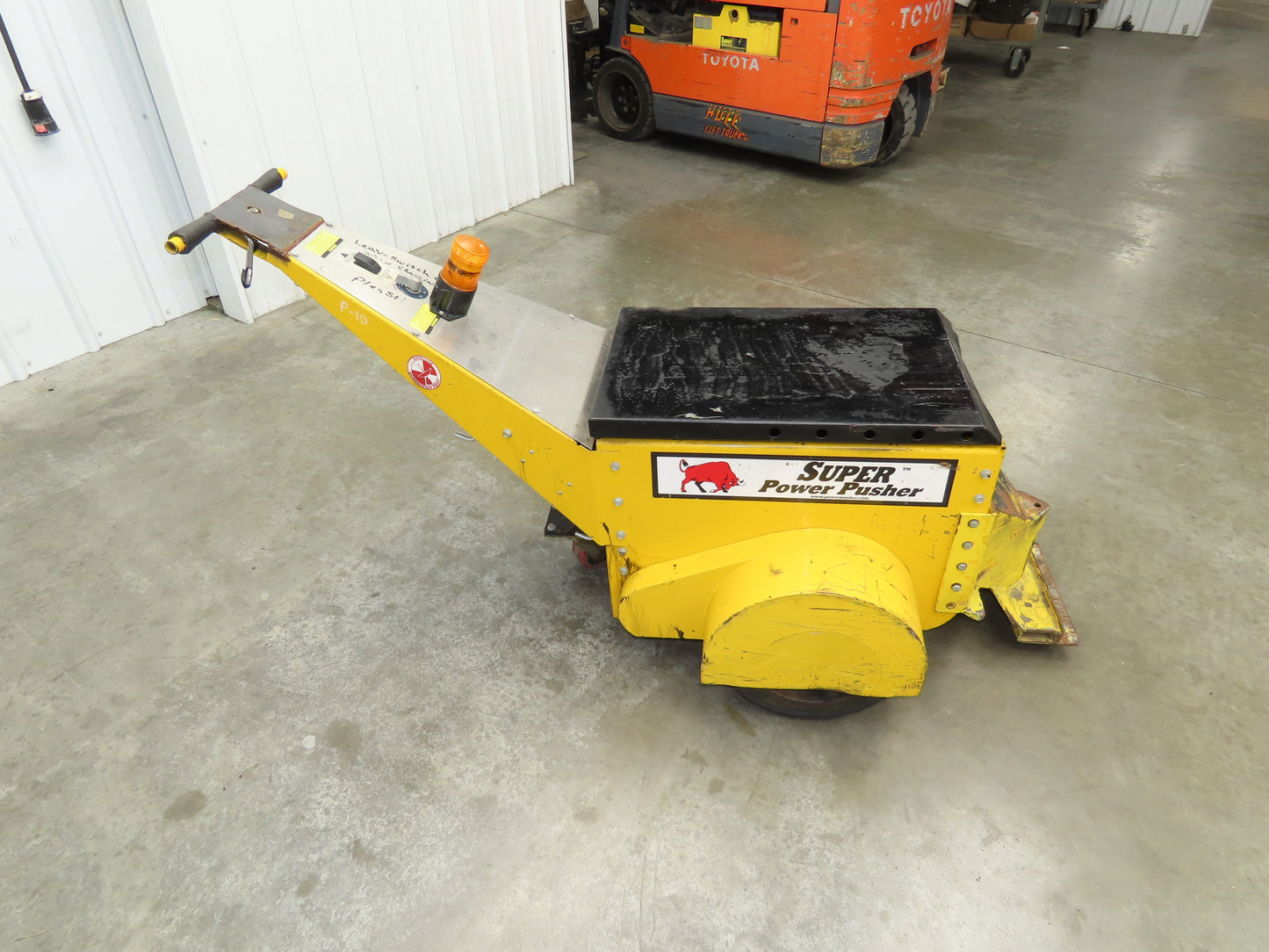 Nu Star Super Power Pusher 36V Electric Trailer Mover 2 Wheel Motorized Tugger