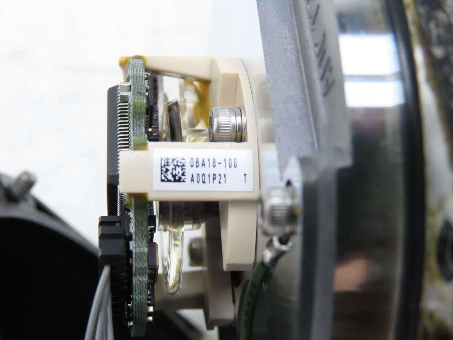 Mitsubishi HF-SP202B Servo Brake Motor 2kW 2000 RPM 132V 3PH Encoder 0BA18-100