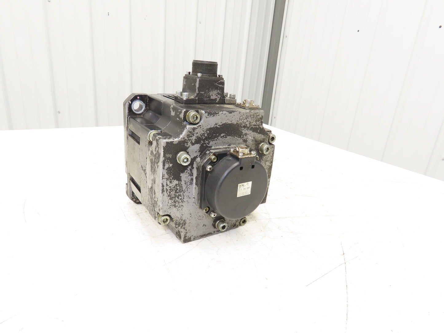 Mitsubishi HF-SP202B Servo Brake Motor 2kW 2000 RPM 132V 3PH Encoder 0BA18-100