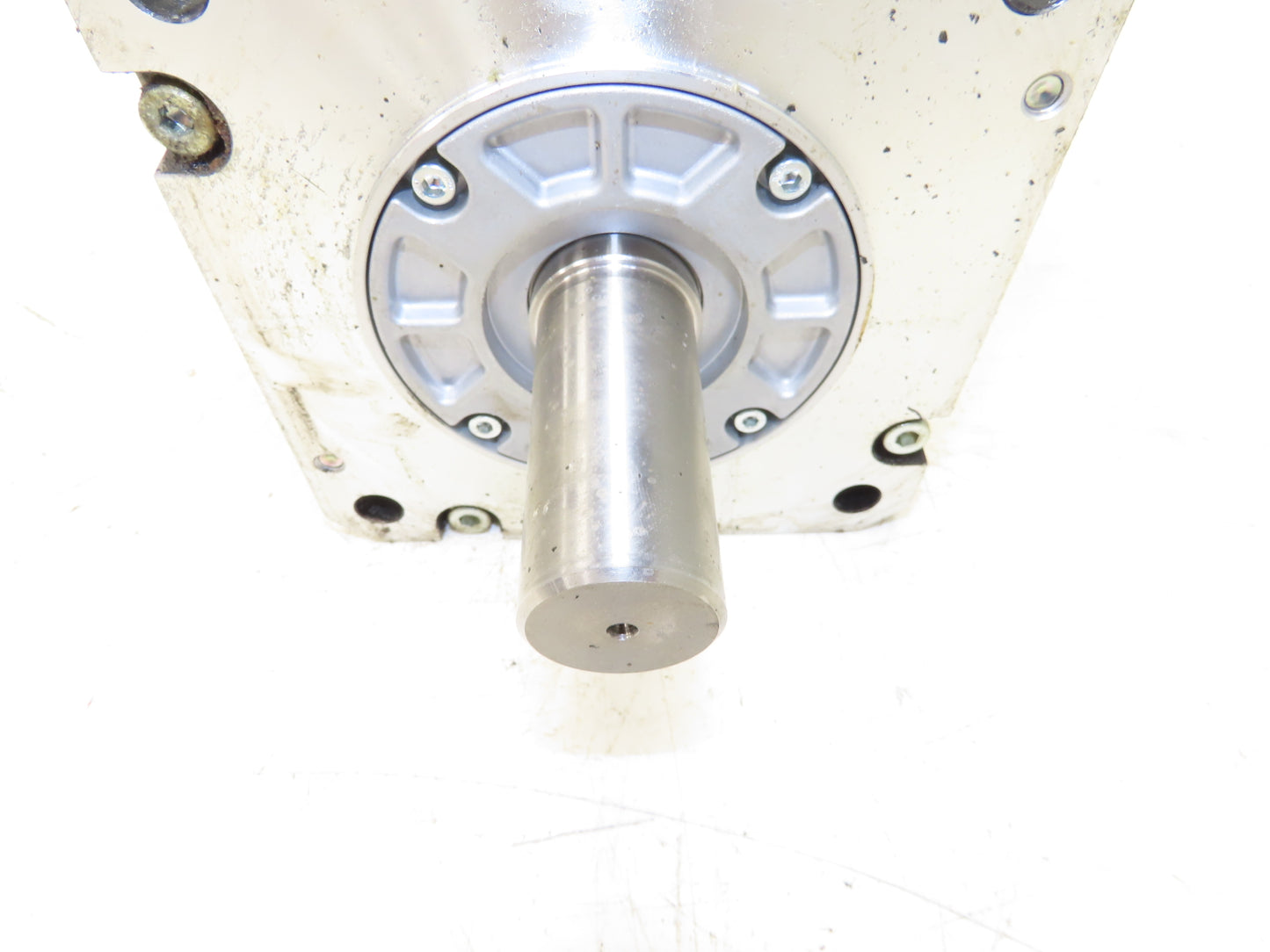 Mitsubishi HF-SP202B Servo Brake Motor 2kW 2000 RPM 132V 3PH Encoder 0BA18-100