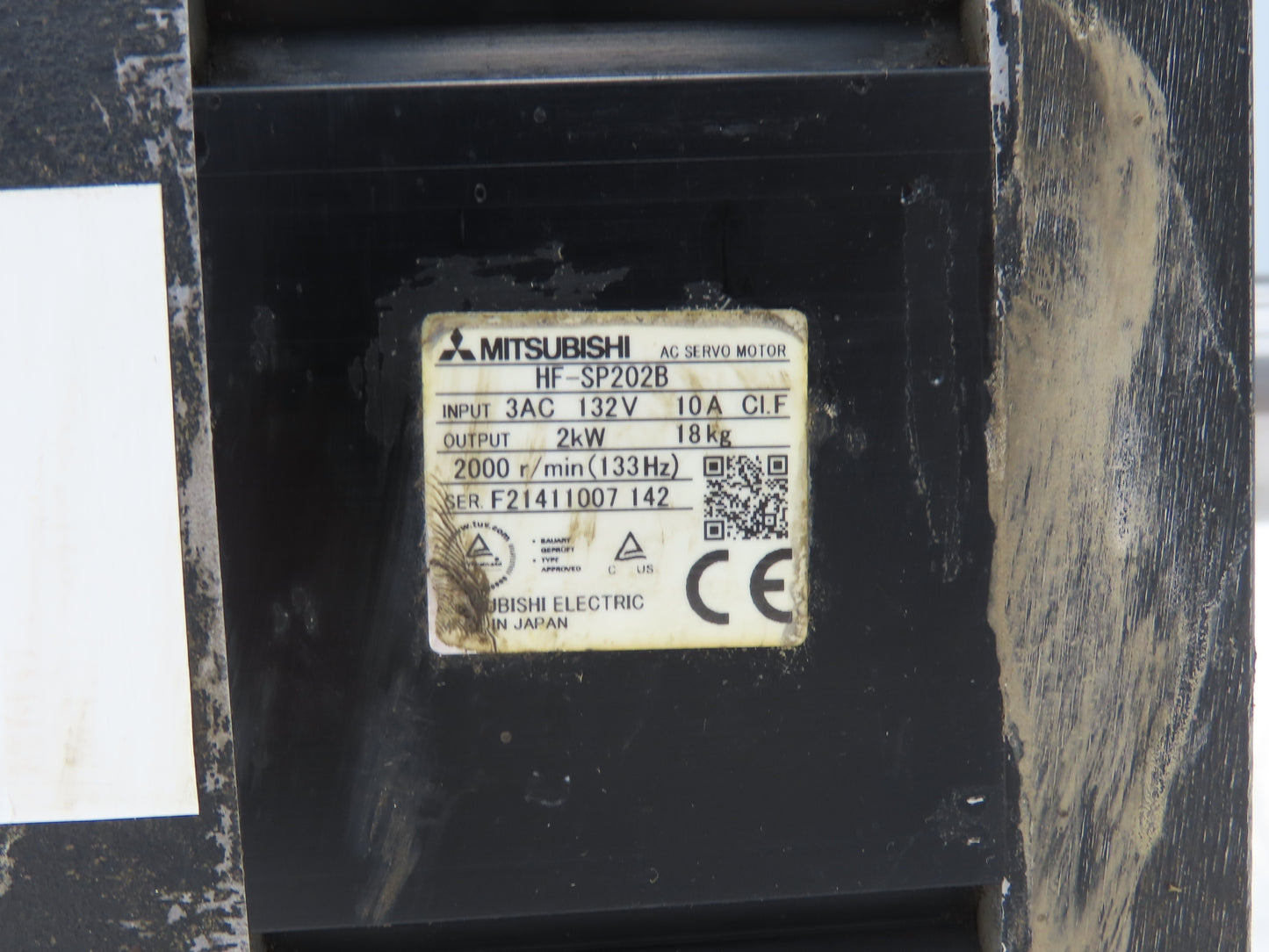 Mitsubishi HF-SP202B Servo Brake Motor 2kW 2000 RPM 132V 3PH Encoder 0BA18-100