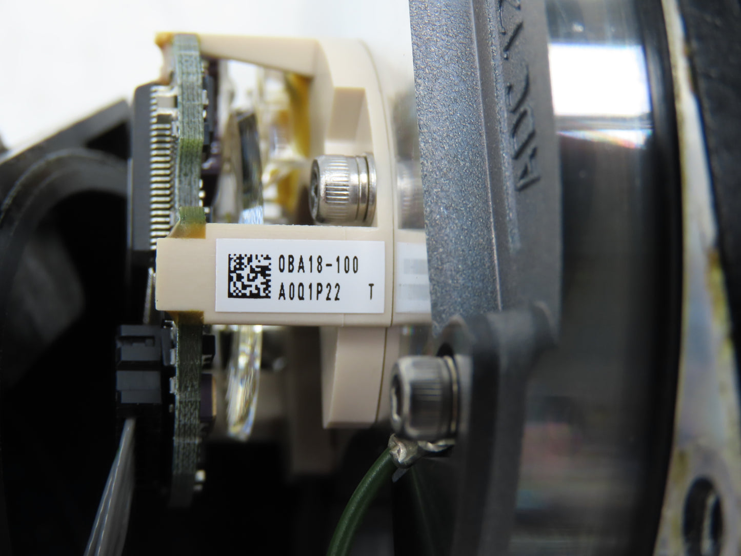 Mitsubishi HF-SP202B Servo Brake Motor 2kW 2000 RPM 132V 3PH Encoder 0BA18-100