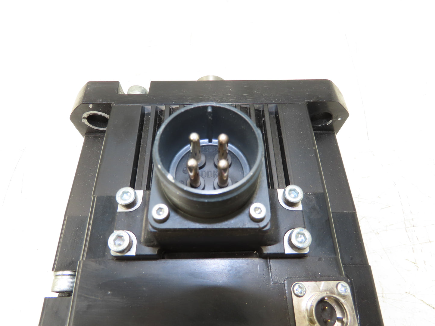 Mitsubishi HF-SP202B Servo Brake Motor 2kW 2000 RPM 132V 3PH Encoder 0BA18-100