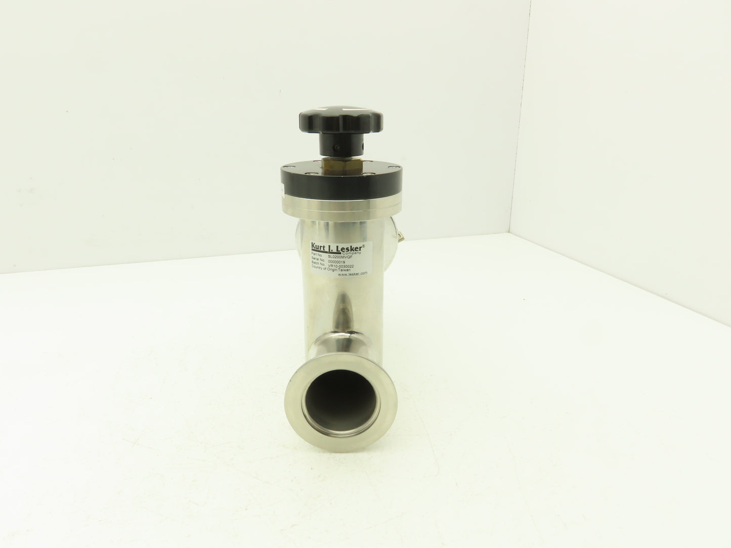 Kurt J Lesker SL0200MVQF Manual Bellows Angle Valve 2" SS Flanged W 1" Reducer