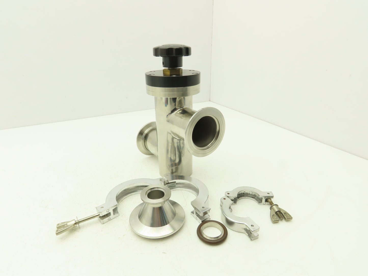 Kurt J Lesker SL0200MVQF Manual Bellows Angle Valve 2" SS Flanged W 1" Reducer