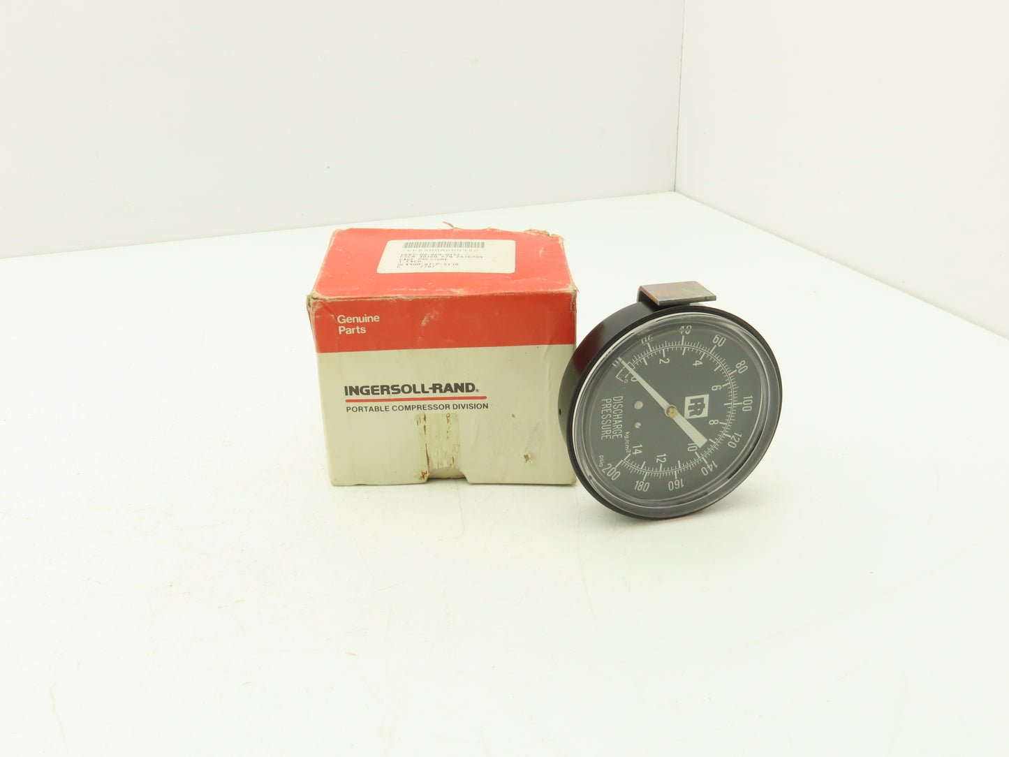 Ingersoll Rand 2R26709 Discharge Pressure Gauge 0-200 PSIG 1/8" NPT Rear Port