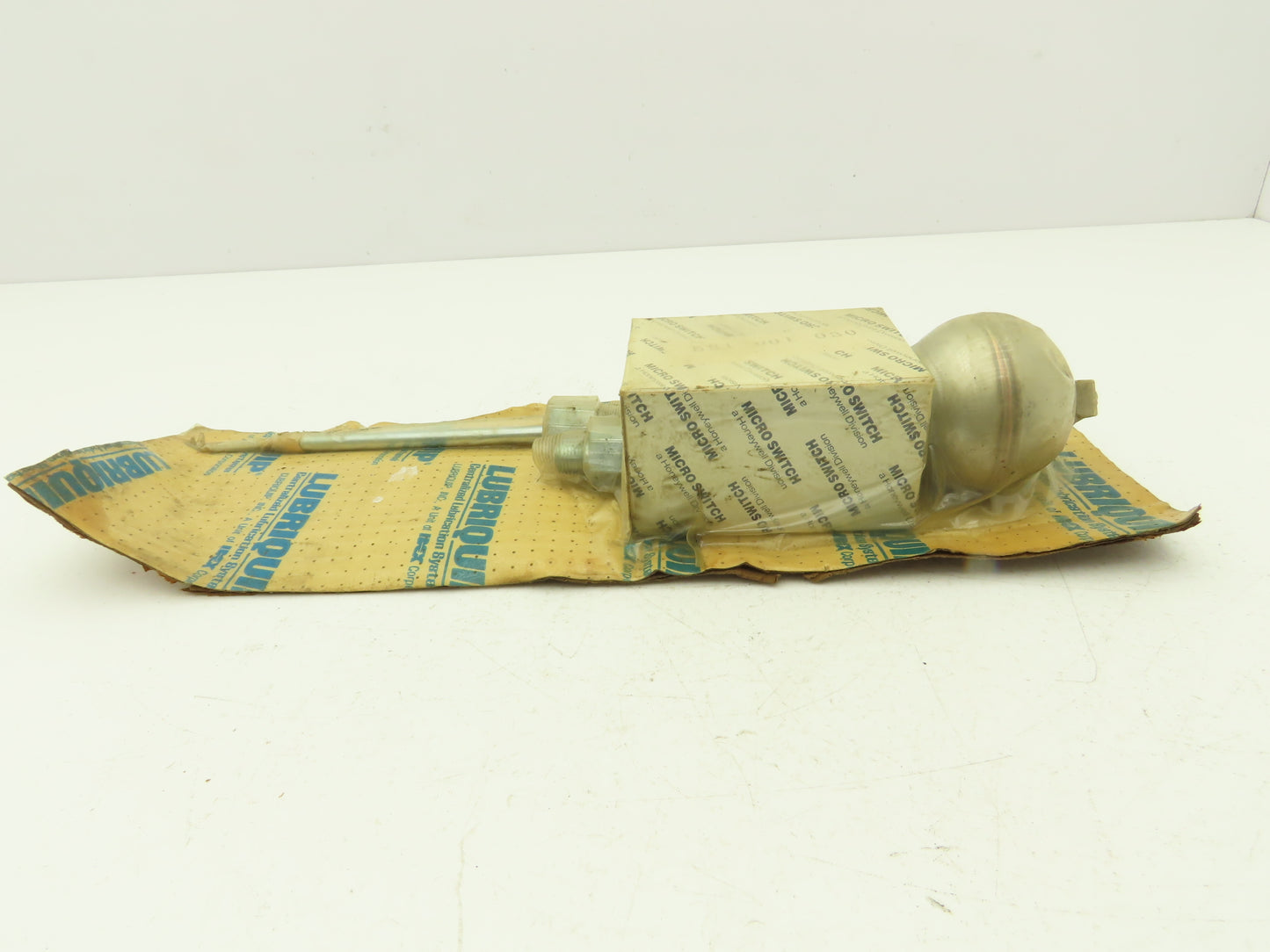 Lubriquip 521-001-030 Graco Modu-Flo Low Level Switch Assy 15A Micro Switch