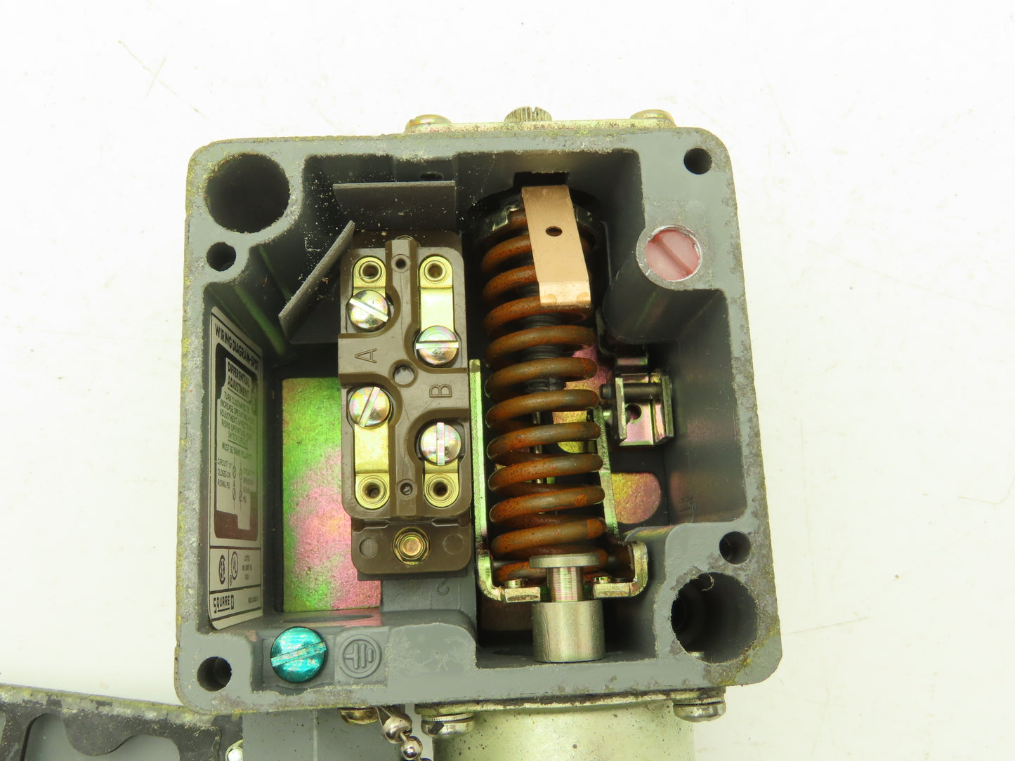 Square D 9012ACW5 Adjustable Pressure Switch 1-75 PSI 4-15 Differential