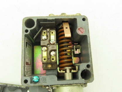 Square D 9012ACW5 Adjustable Pressure Switch 1-75 PSI 4-15 Differential