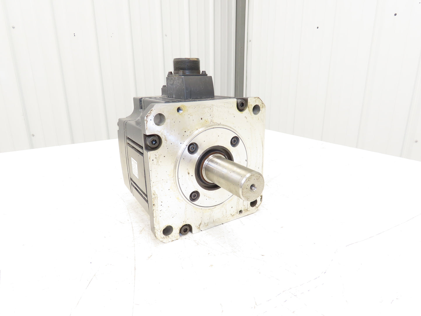 Mitsubishi HC-SFS202B Servo Brake Motor 2kW 2000 RPM 138V 3PH Encoder OSA18-130