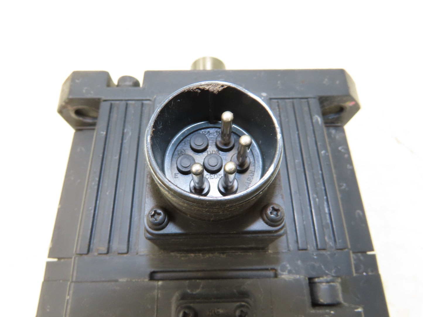 Mitsubishi HC-SFS202B Servo Brake Motor 2kW 2000 RPM 138V 3PH Encoder OSA18-130