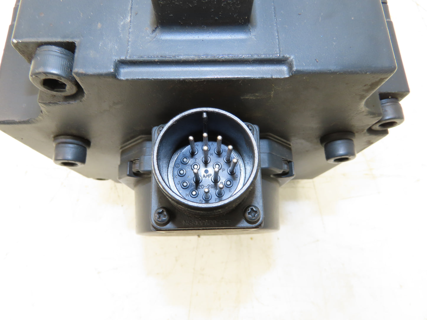 Mitsubishi HC-SFS202B Servo Brake Motor 2kW 2000 RPM 138V 3PH Encoder OSA18-130