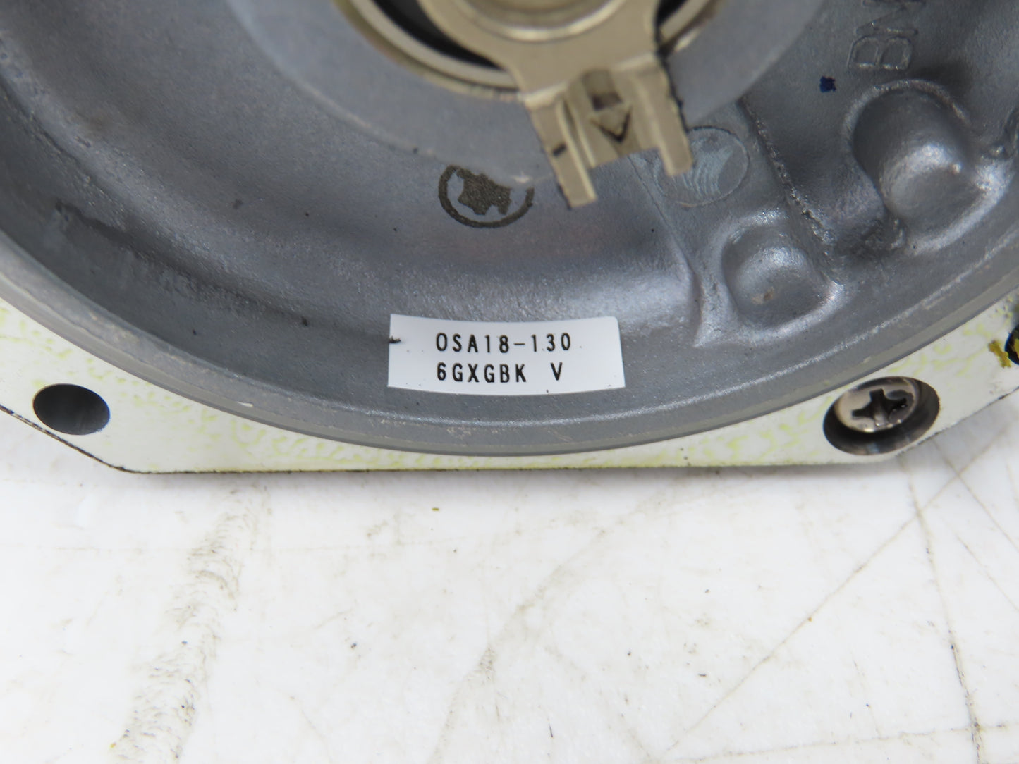 Mitsubishi HC-SFS202B Servo Brake Motor 2kW 2000 RPM 138V 3PH Encoder OSA18-130