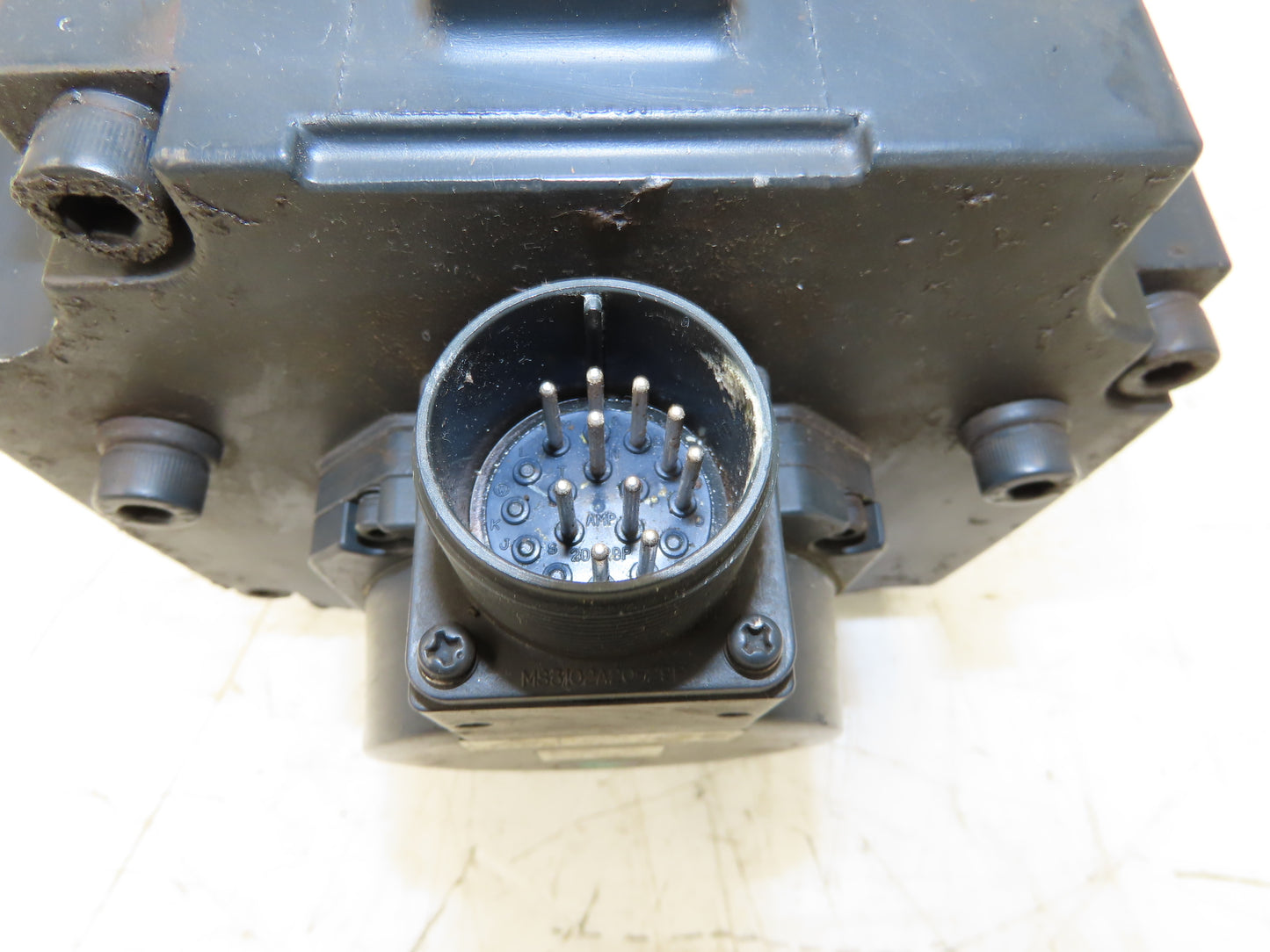 Mitsubishi HC-SFS202B Servo Brake Motor 2kW 2000 RPM 138V 3PH Encoder OSA18-130