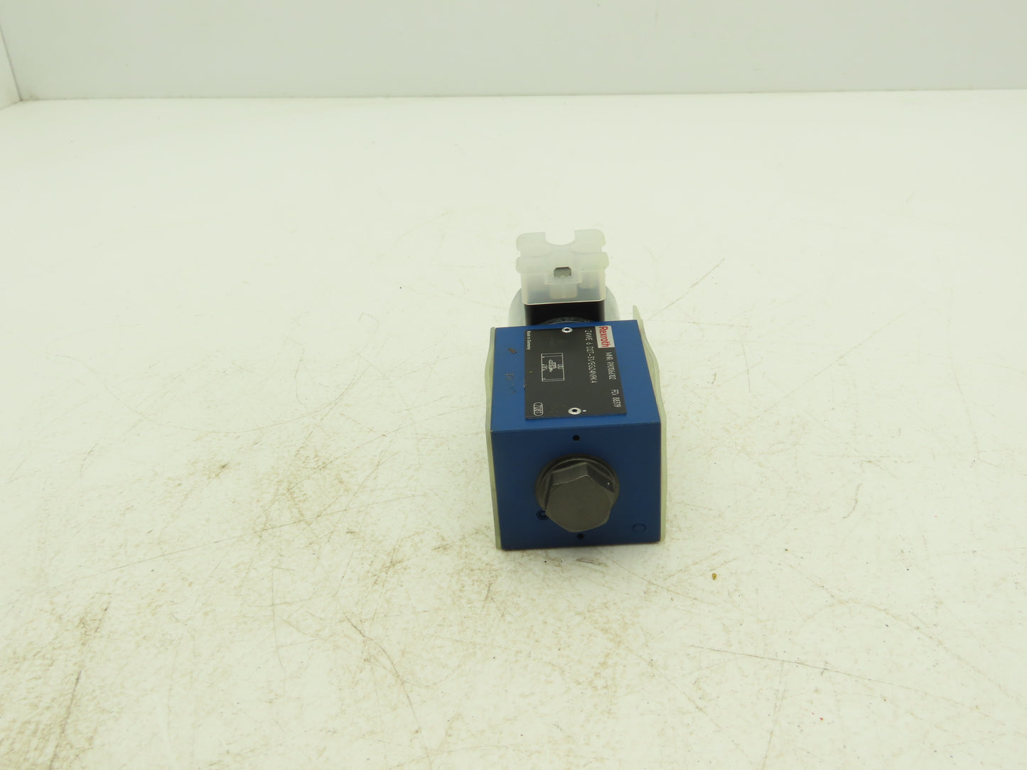 Rexroth Z4WE 6 D27-31/EG24N9K4 Hydraulic Directional Control Solenoid Valve 24V