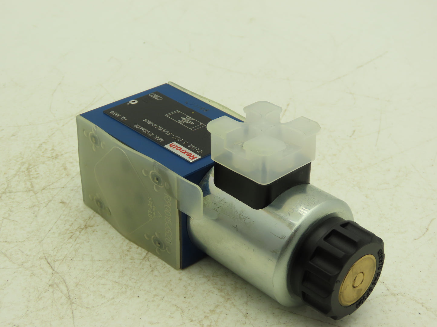 Rexroth Z4WE 6 D27-31/EG24N9K4 Hydraulic Directional Control Solenoid Valve 24V