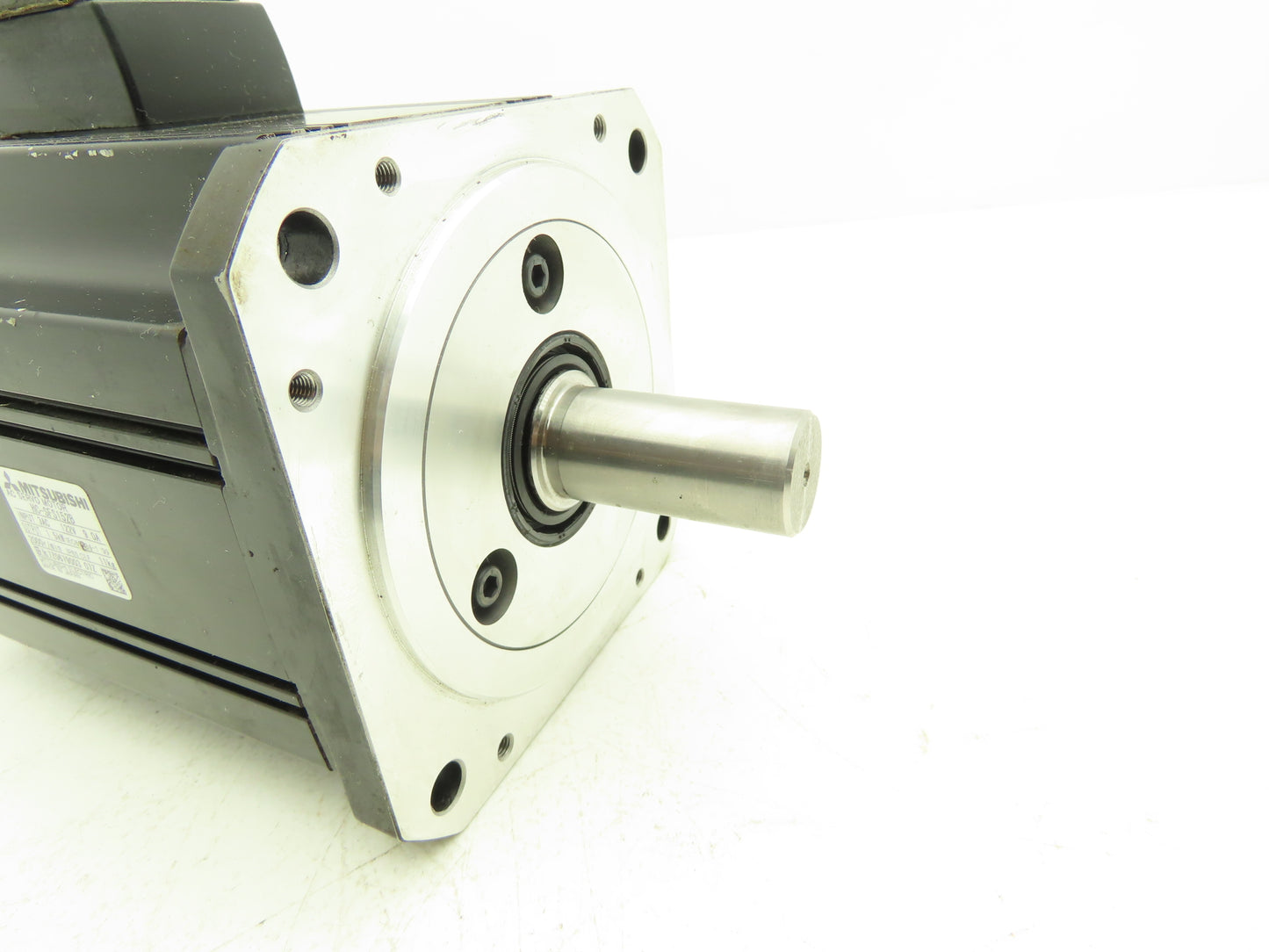 Mitsubishi HC-SFS152B AC Servo Motor 1.5kw 122V 3PH 2000rpm W/Encoder OSA18-130