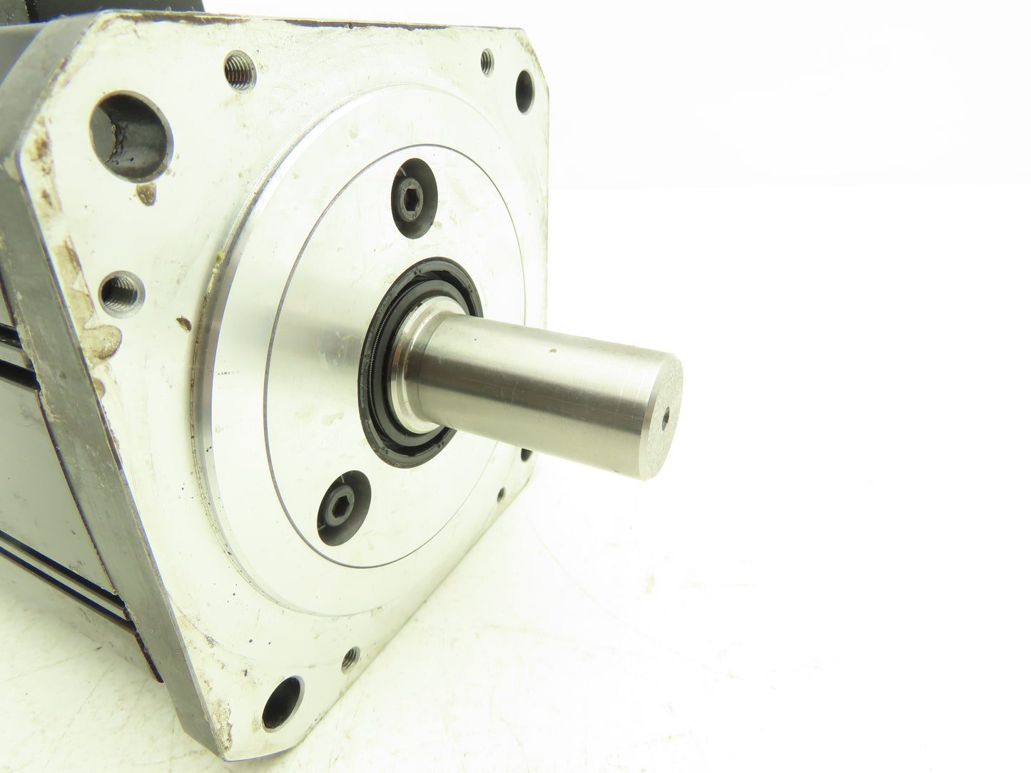 Mitsubishi HC-SFS152B AC Servo Motor 1.5kw 122V 3PH 2000rpm W/Encoder OSA18-130