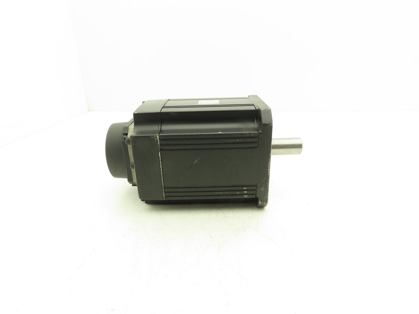 Mitsubishi HC-SFS152B AC Servo Motor 1.5kw 122V 3PH 2000rpm OSA18-130 *Read