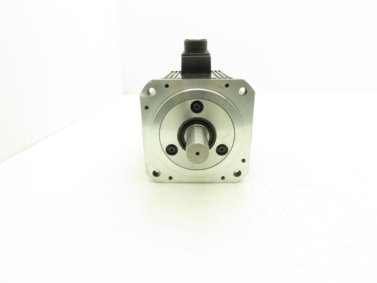 Mitsubishi HC-SFS152B AC Servo Motor 1.5kw 122V 3PH 2000rpm OSA18-130 *Read