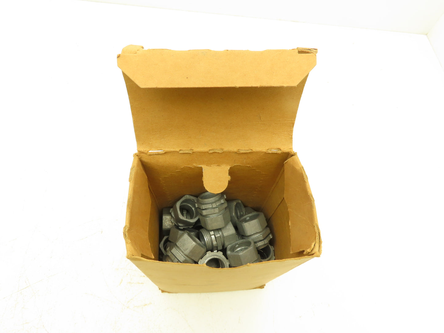 Arlington Industries 821 EMT Compression Connector 3/4" 25/Box Lot of 150