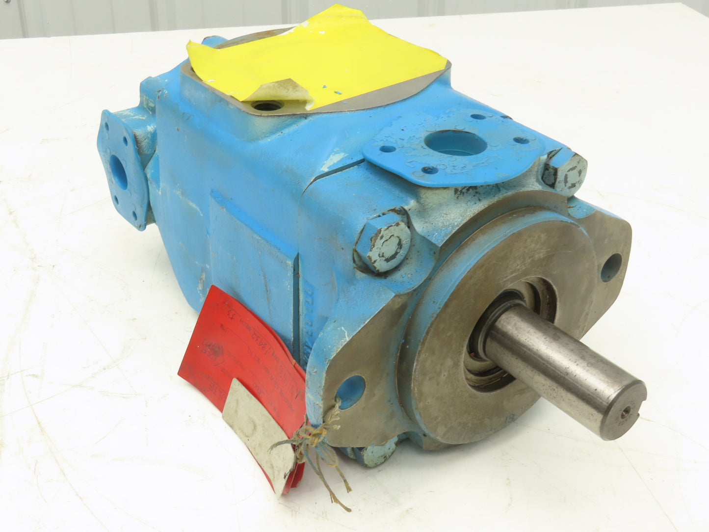 Denison T6DC 028014 1R09 B1 Double Hydraulic Vane Pump 13/28 GPM 2000 PSI 2-Bolt