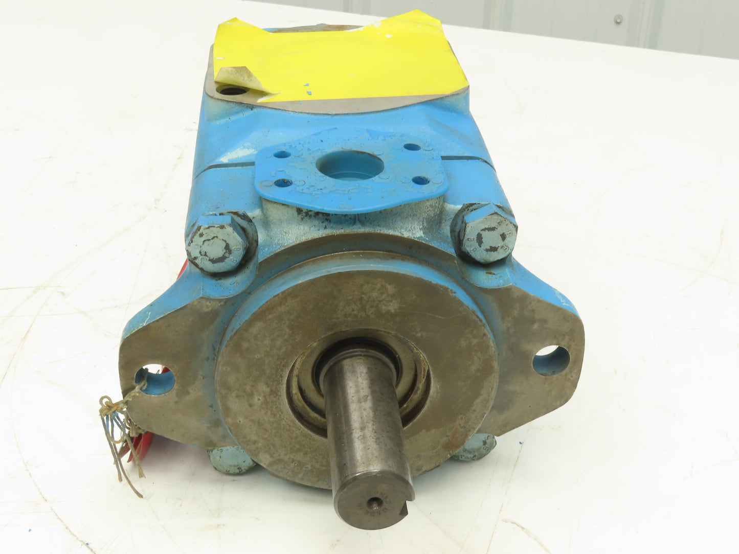 Denison T6DC 028014 1R09 B1 Double Hydraulic Vane Pump 13/28 GPM 2000 PSI 2-Bolt
