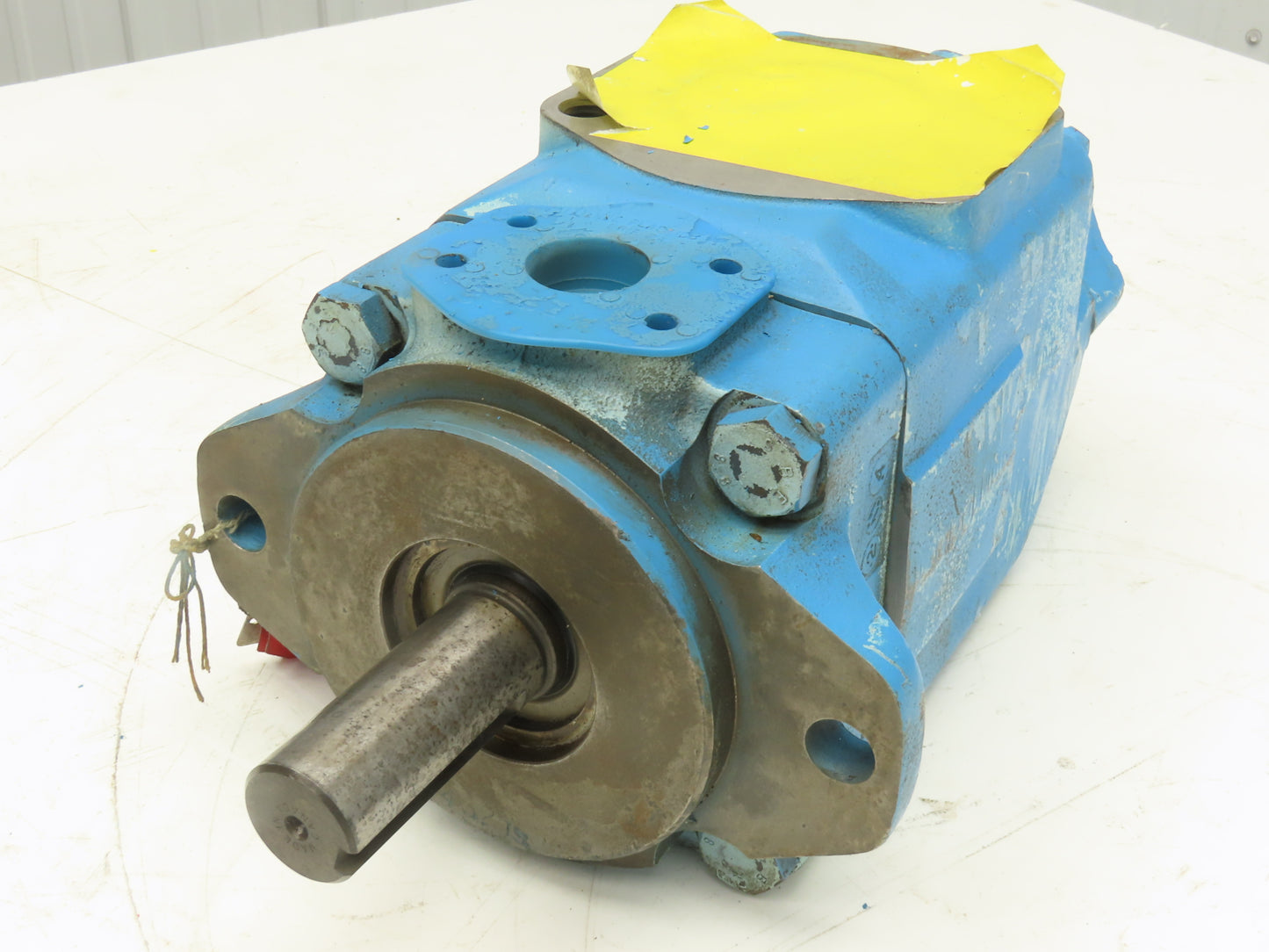 Denison T6DC 028014 1R09 B1 Double Hydraulic Vane Pump 13/28 GPM 2000 PSI 2-Bolt