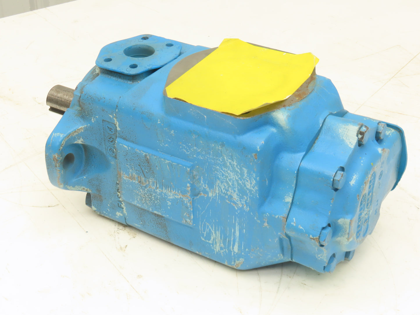 Denison T6DC 028014 1R09 B1 Double Hydraulic Vane Pump 13/28 GPM 2000 PSI 2-Bolt