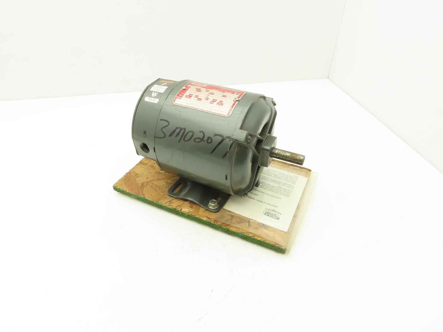 Lincoln Electric D-2J7227 AC Motor 1/2Hp 3525rpm 230/460V 3PH 56 Frame 5/8"Shaft