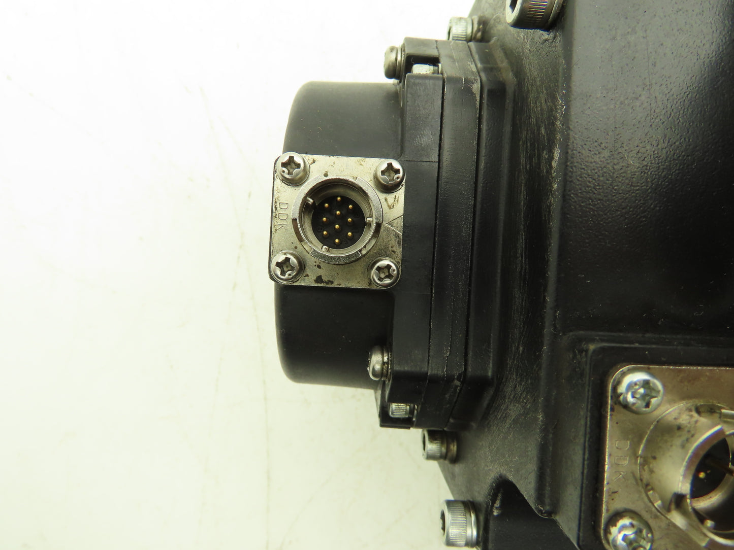 Mitsubishi HF-SP102B Servo Brake Motor 1kW 2000 RPM 125V 3PH 0BA18-100 *Read