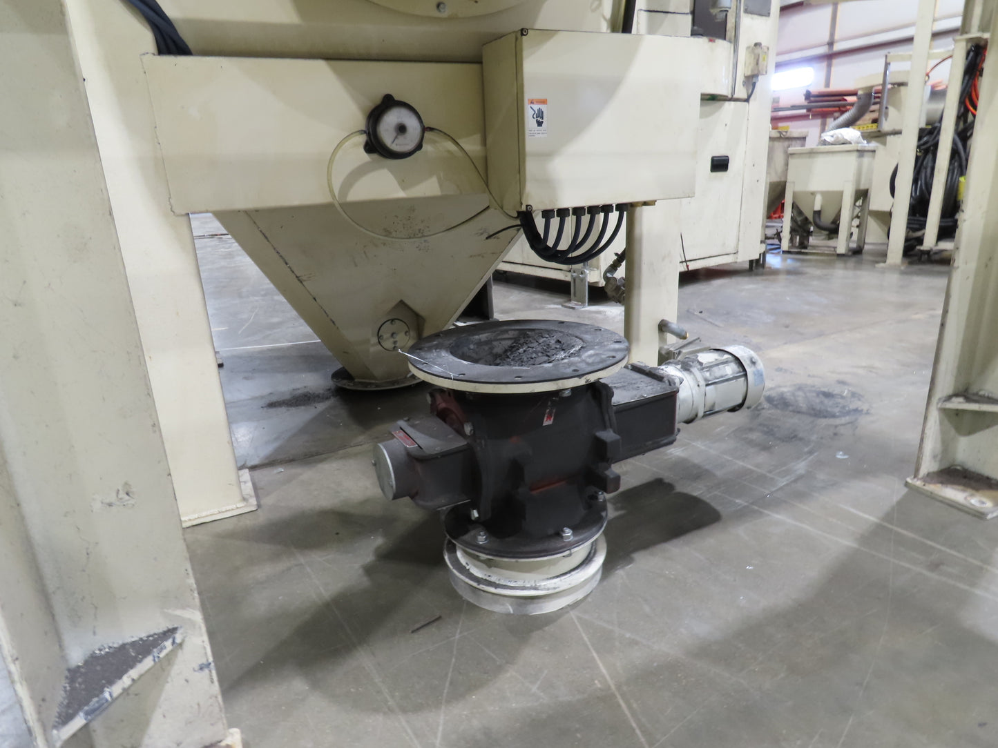 Fuji Pneuma-Blaster Automatic Rotary Air Blower Shot Blaster & Dust Collector