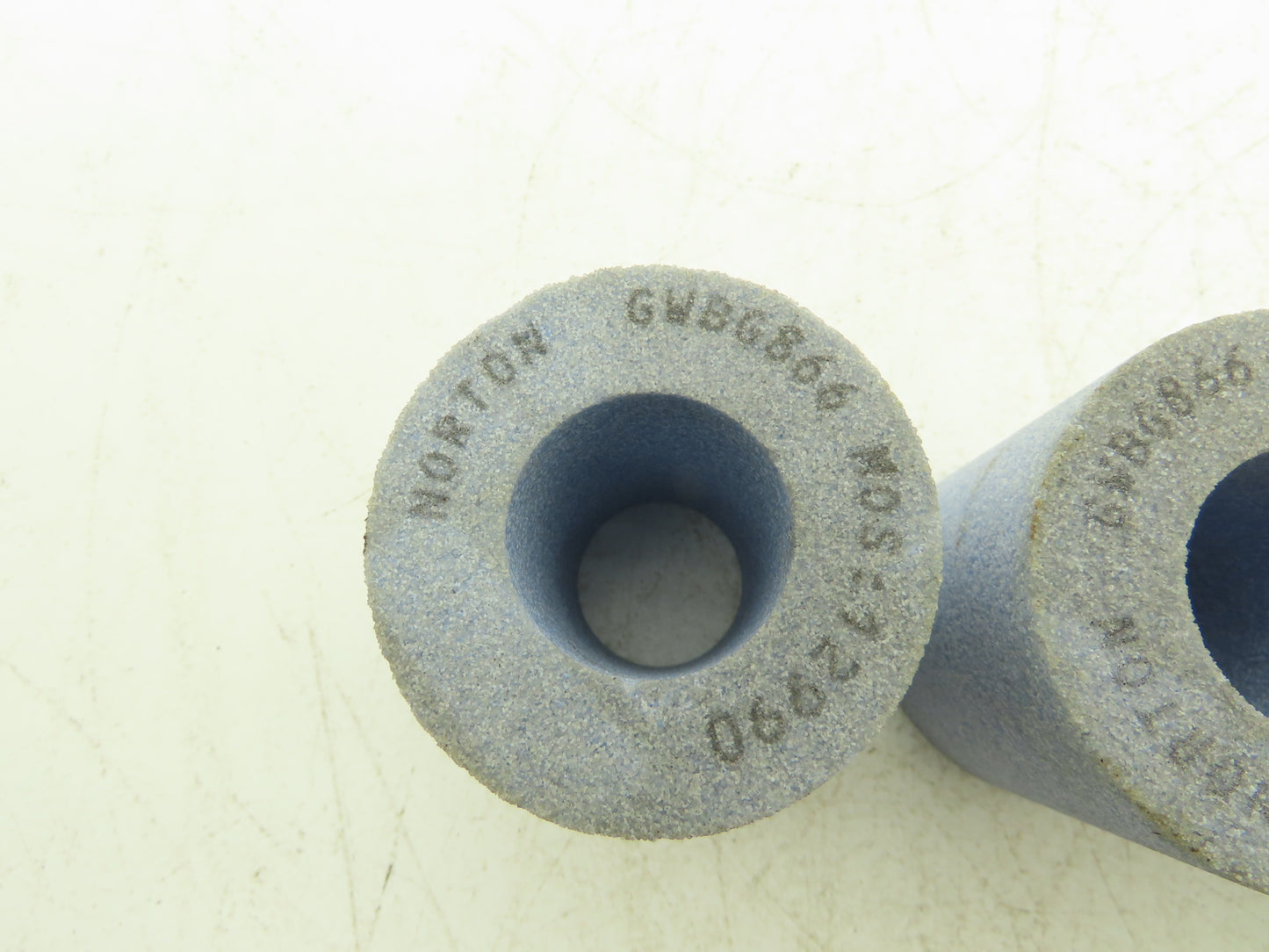 BC021425 GWBG866 Alundum Grinding Wheel 2-1/2"OD x 2-3/4"L x 1-1/4"ID  Lot of 6