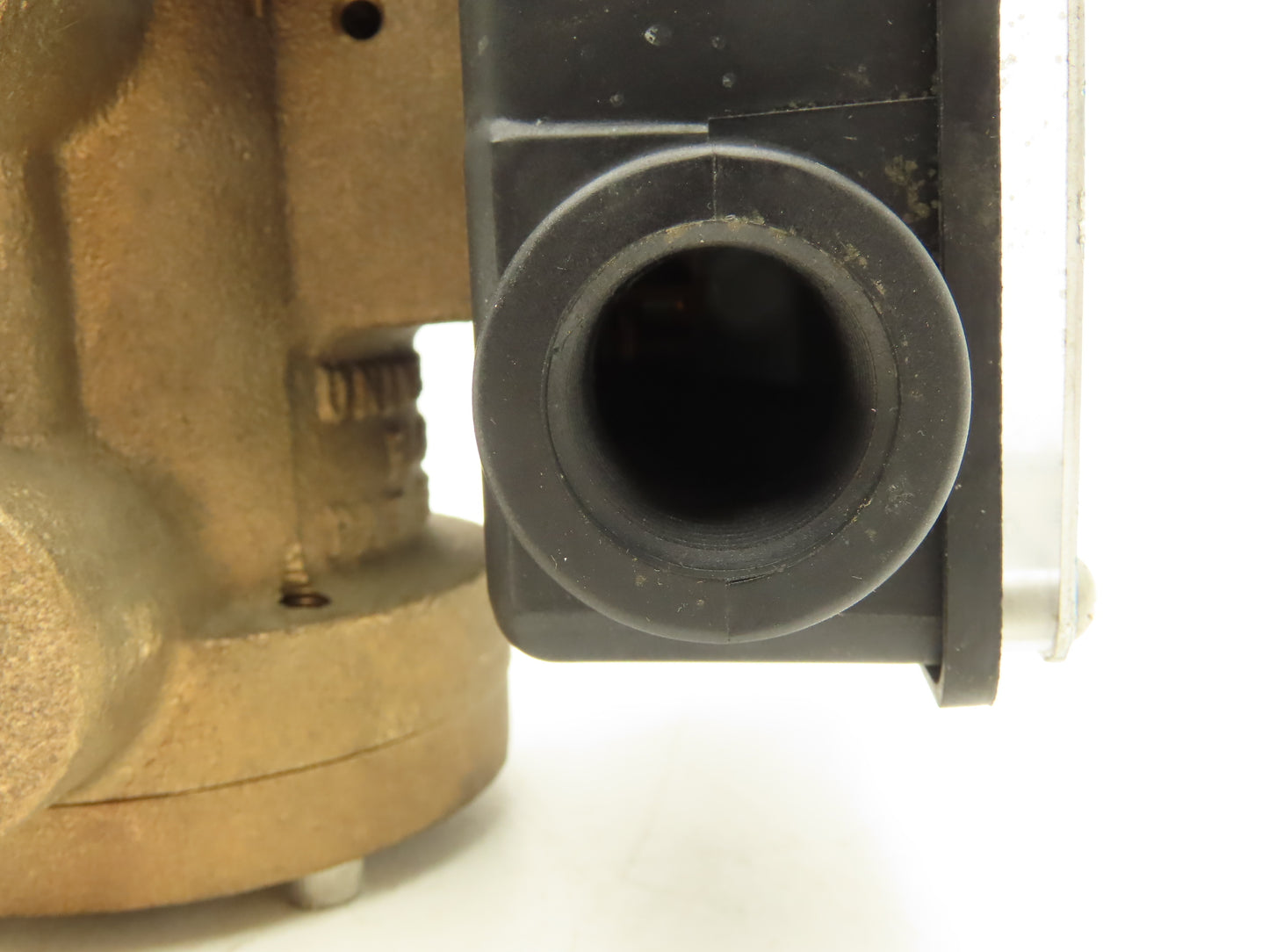Fischer FW-G-50-025-C-R-0-30 Flow Meter 1/4" NPT 0-50 SCFH
