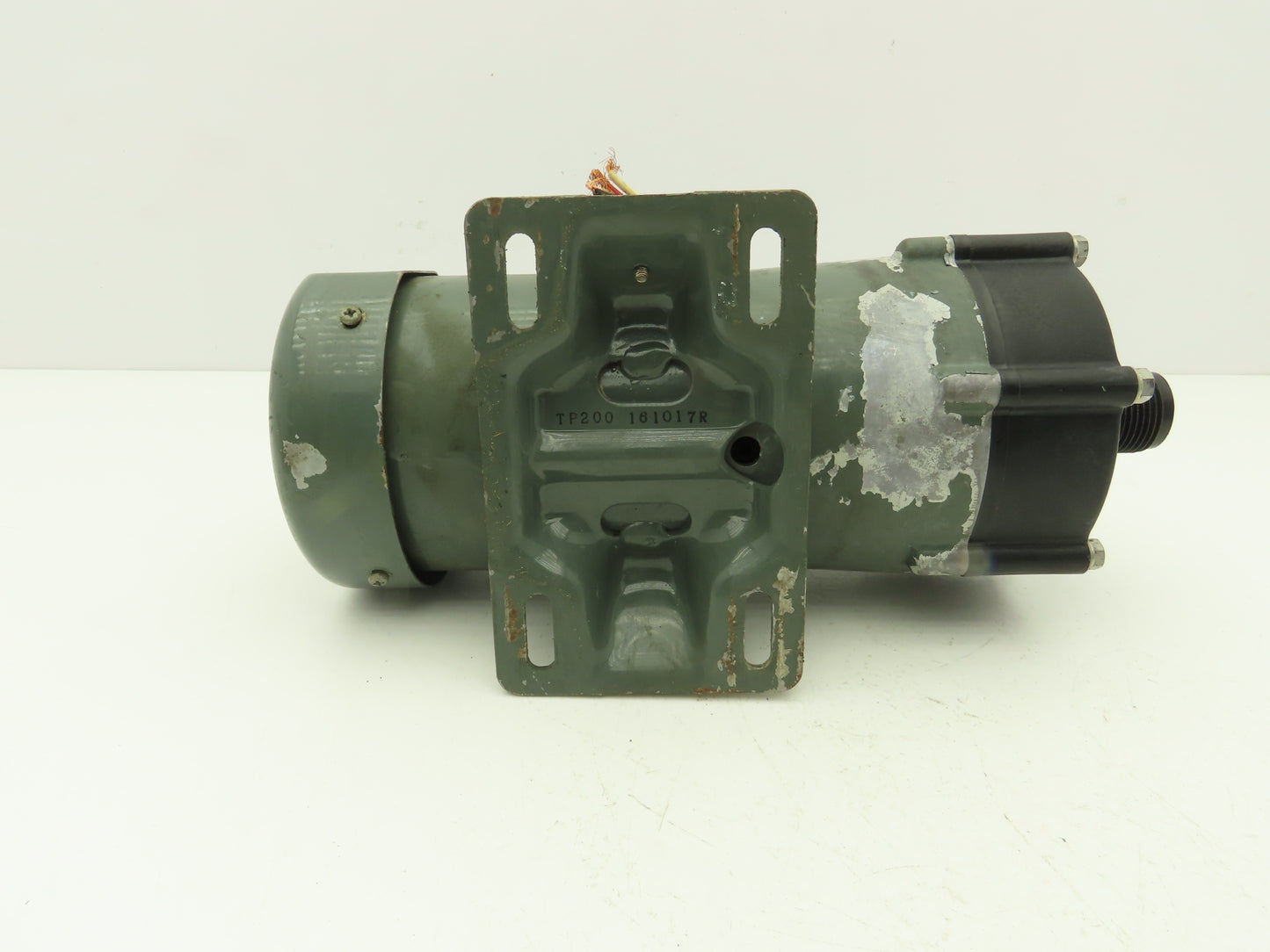 Iwaki MD-100RM Magnetic Drive Water Pump 1"Poly Plastic 220V 3PH 135 L/min