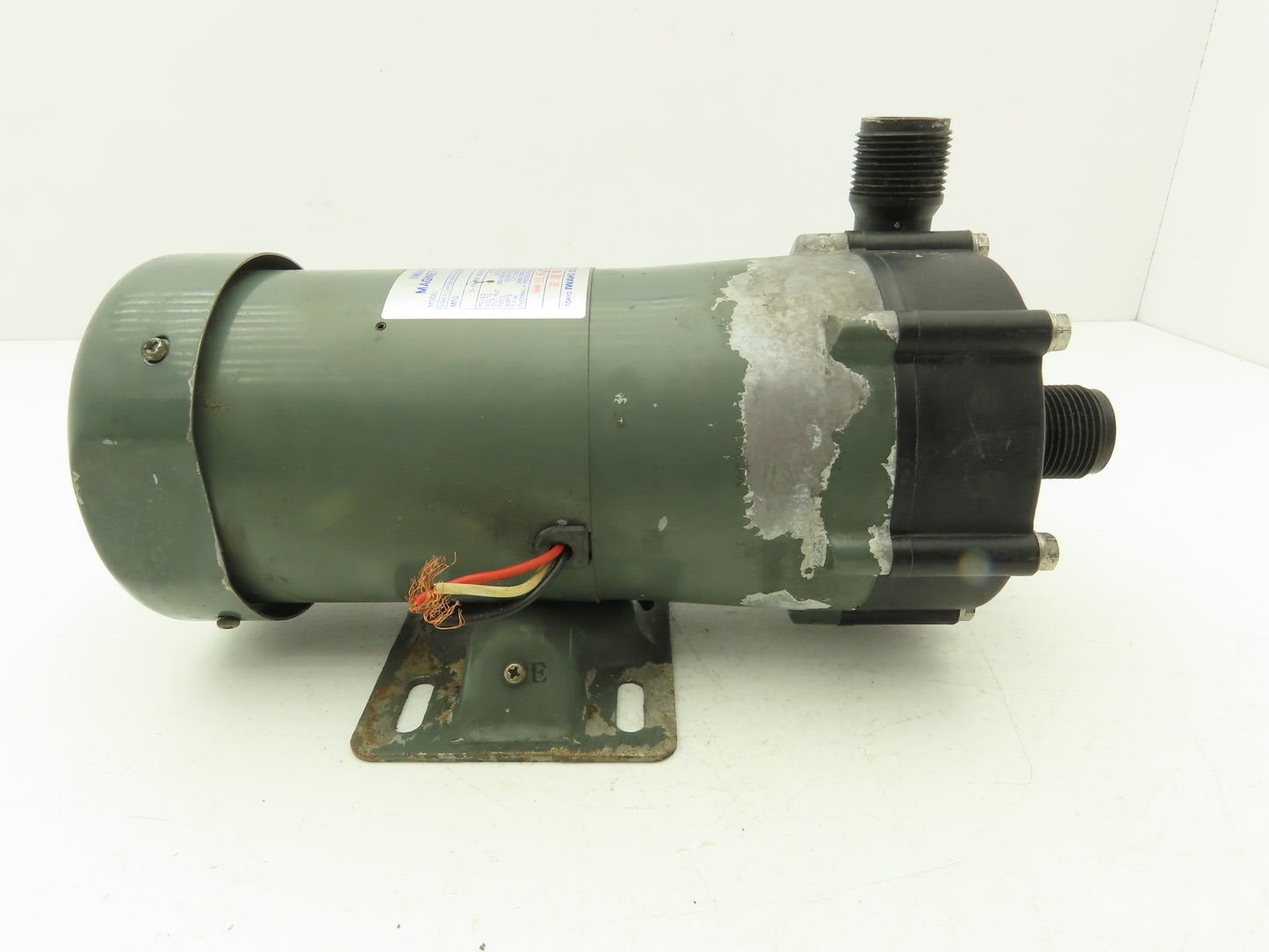 Iwaki MD-100RM Magnetic Drive Water Pump 1"Poly Plastic 220V 3PH 135 L/min