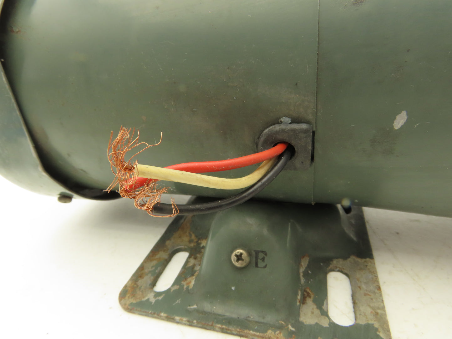 Iwaki MD-100RM Magnetic Drive Water Pump 1"Poly Plastic 220V 3PH 135 L/min