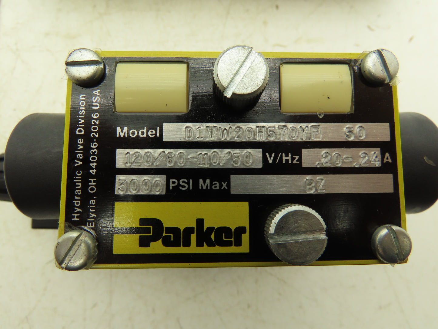 Parker D1VW20H570YF Hydraulic Directional Solenoid Pilot Valve 2-Pos D03 120V