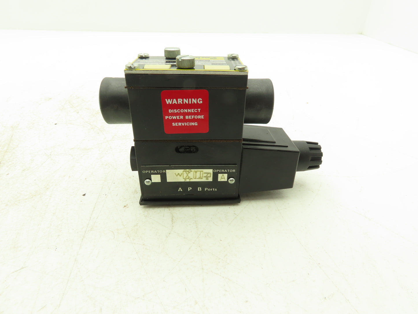 Parker D1VW20H570YF Hydraulic Directional Solenoid Pilot Valve 2-Pos D03 120V