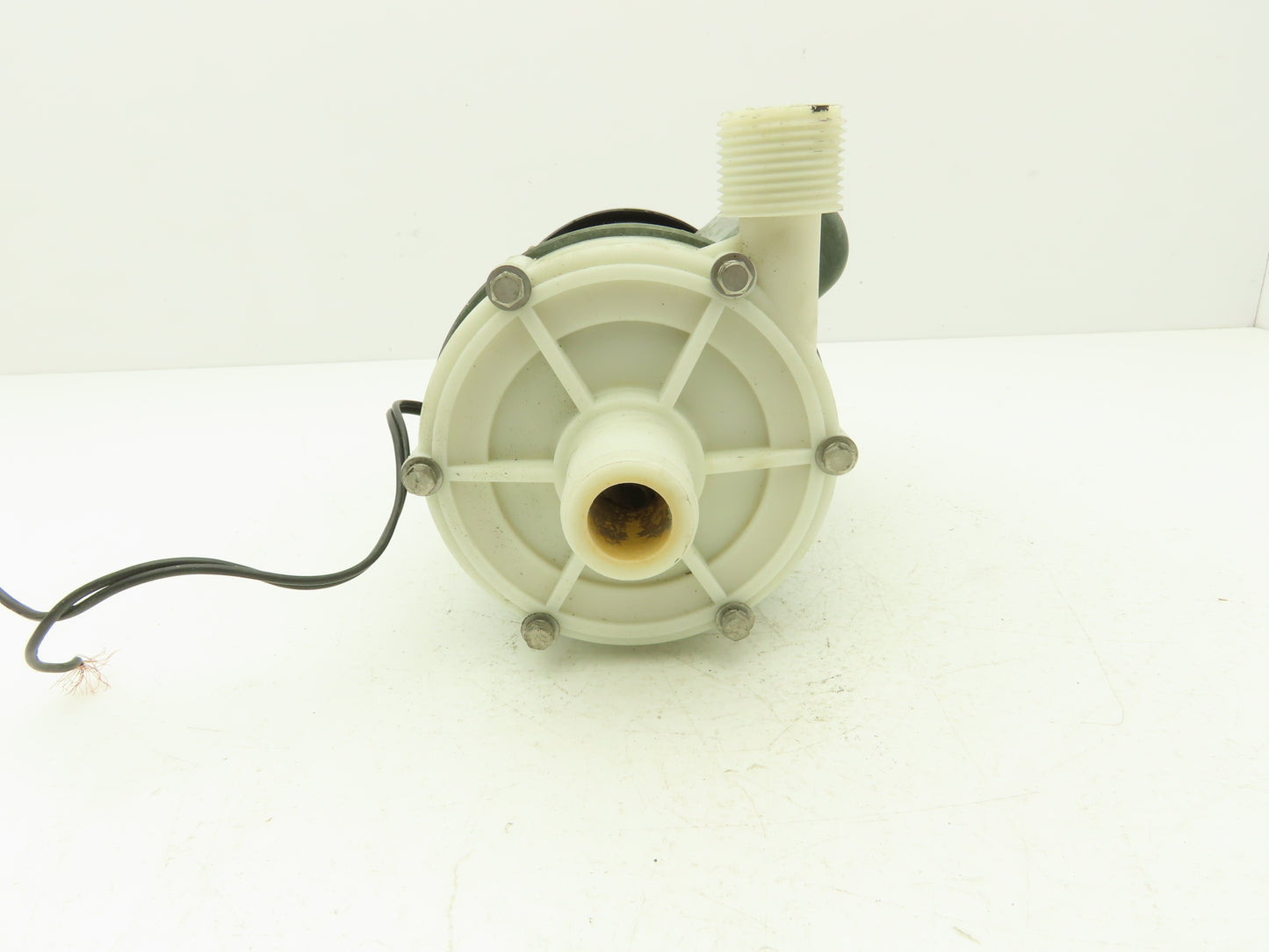 Iwaki MD-70RM Magnetic Drive Water Pump 1"Poly Plastic 220V 3PH 97 L/min
