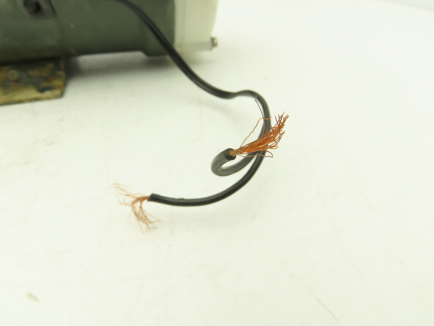 Iwaki MD-70RM Magnetic Drive Water Pump 1"Poly Plastic 220V 3PH 97 L/min