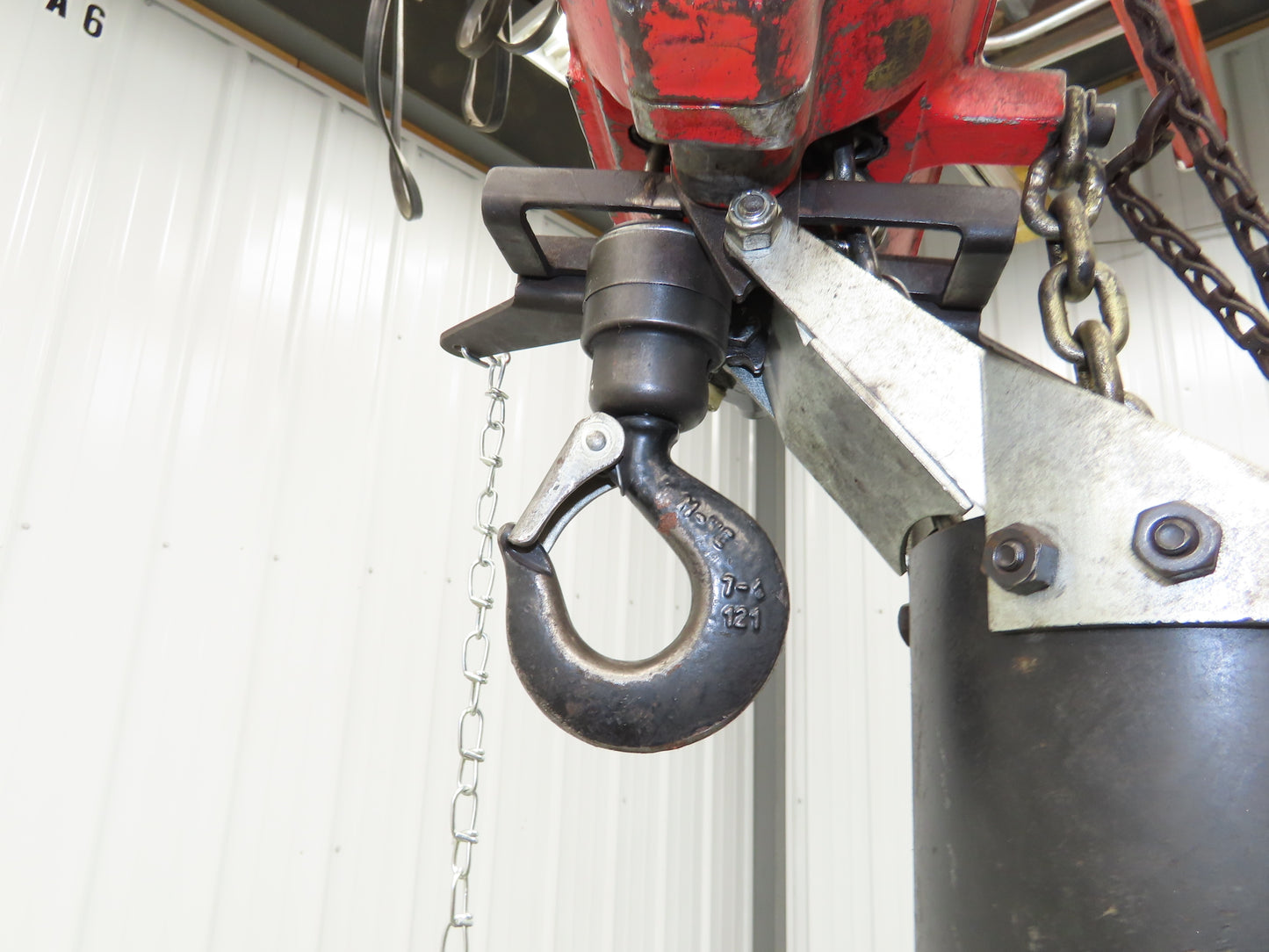 Aro 7717E 1/4 Ton 500lb Pneumatic Air Chain Hoist 7' 10" Lift 10' Pull Chain