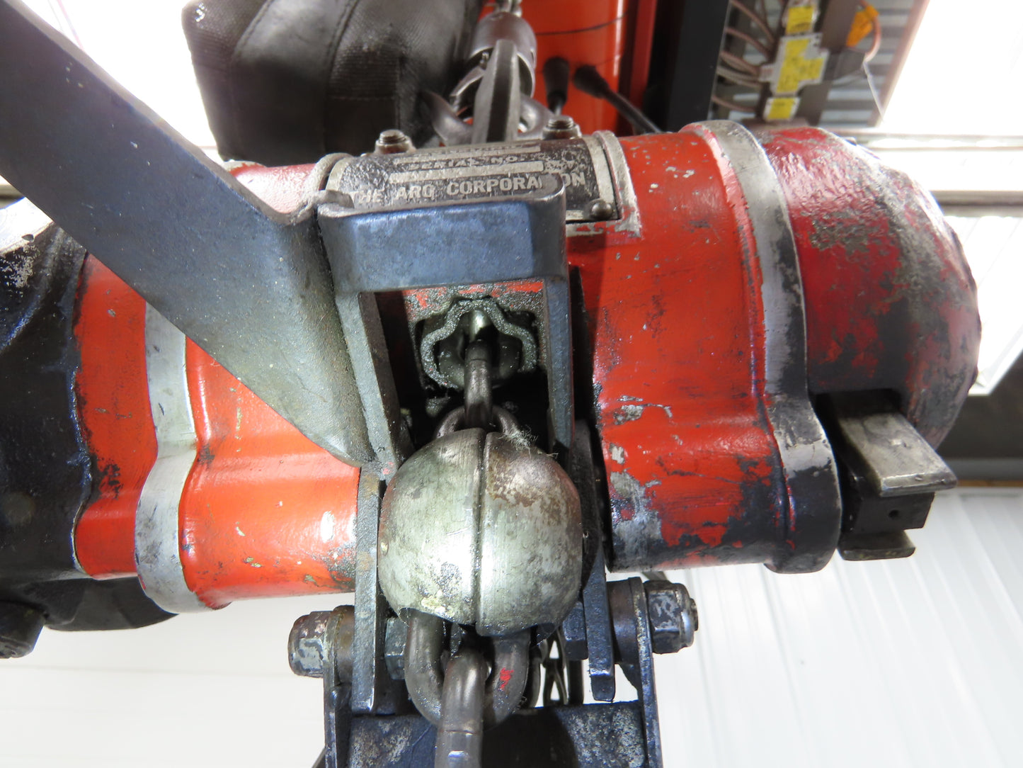 Aro 7700D 1/2 Ton 1000lb Pneumatic Air Chain Hoist 11' 7" Lift 10' Pull Chain
