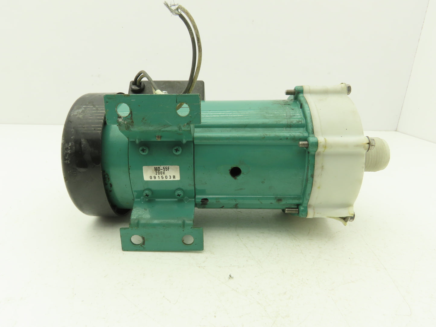 Iwaki MD-55RM Magnetic Drive Water Pump 1"Poly Plastic 220V 3PH 70 L/min