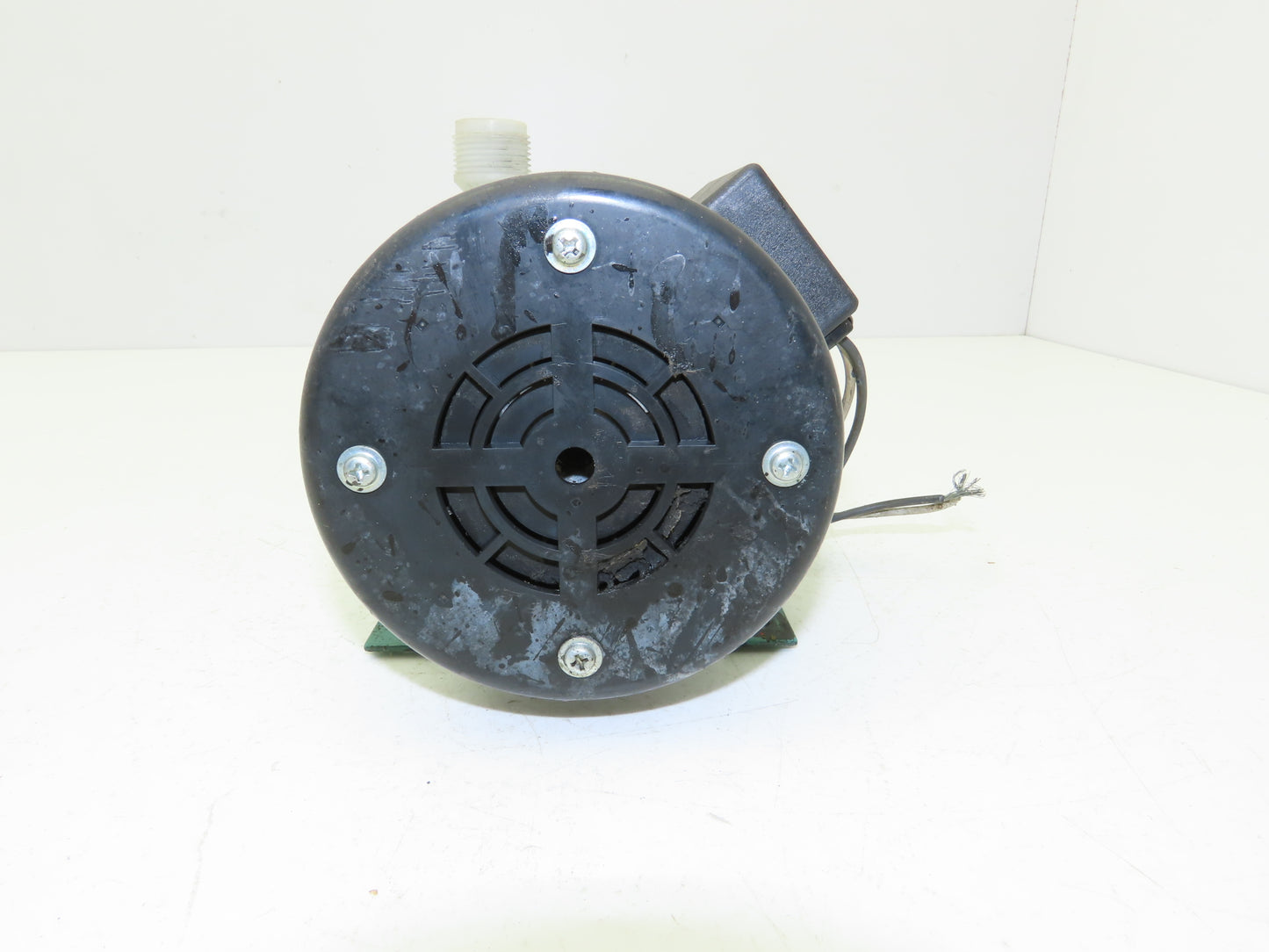 Iwaki MD-55RM Magnetic Drive Water Pump 1"Poly Plastic 220V 3PH 70 L/min