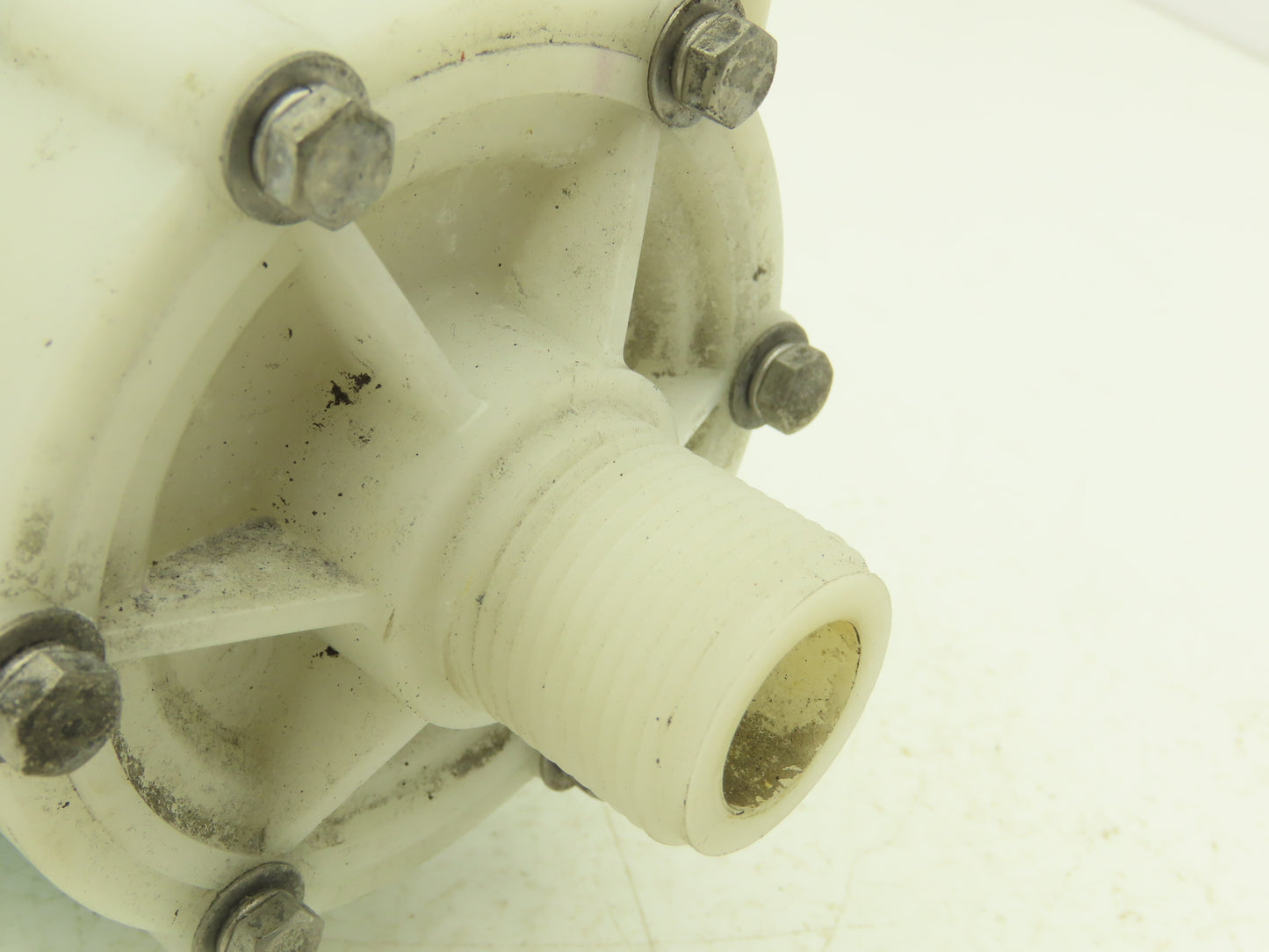 Iwaki MD-40RM Magnetic Drive Water Pump 3/4"Poly Plastic 220V 3PH 52 L/min